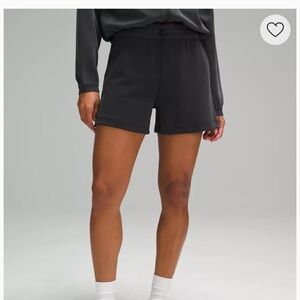 Lululemon Softstreme High-Rise Short 4"
